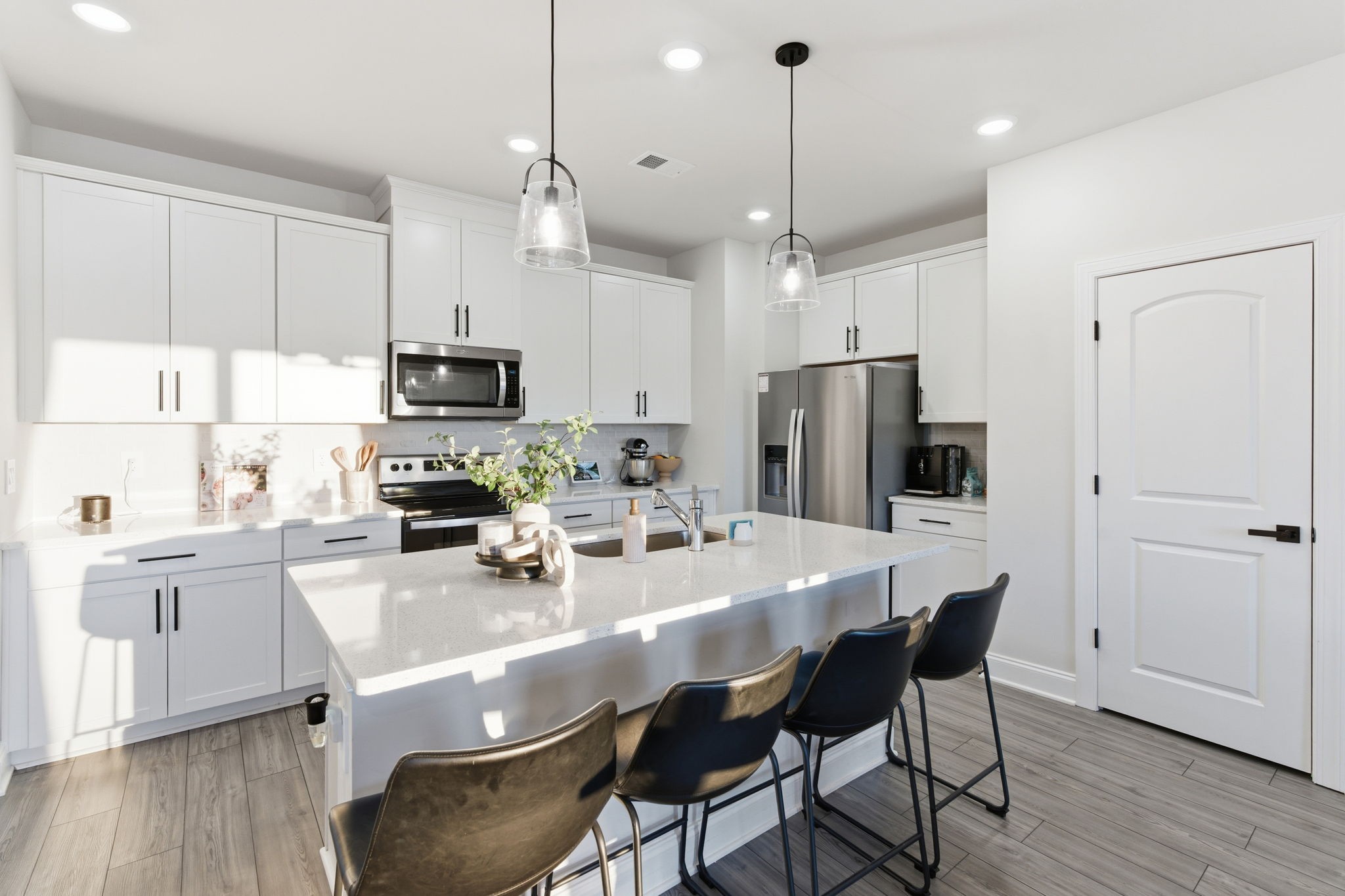 4432 Skyridge Dr