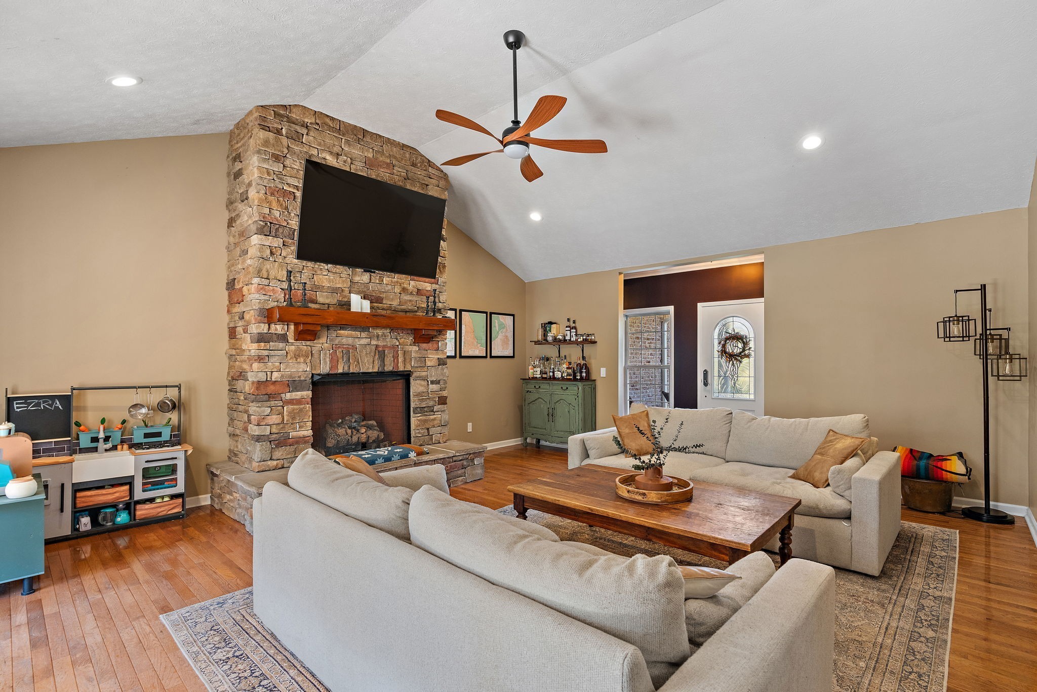 262 Bayhill Dr