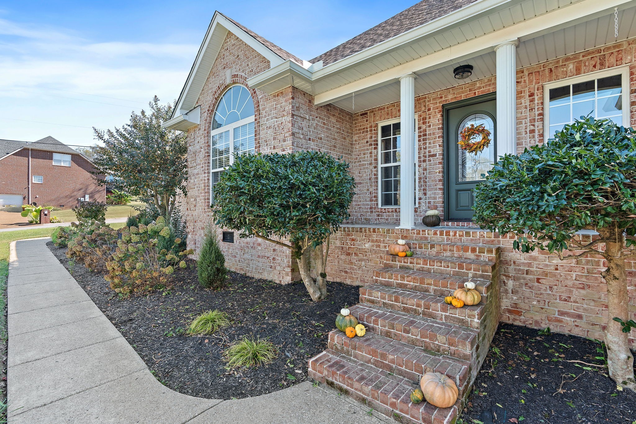 262 Bayhill Dr