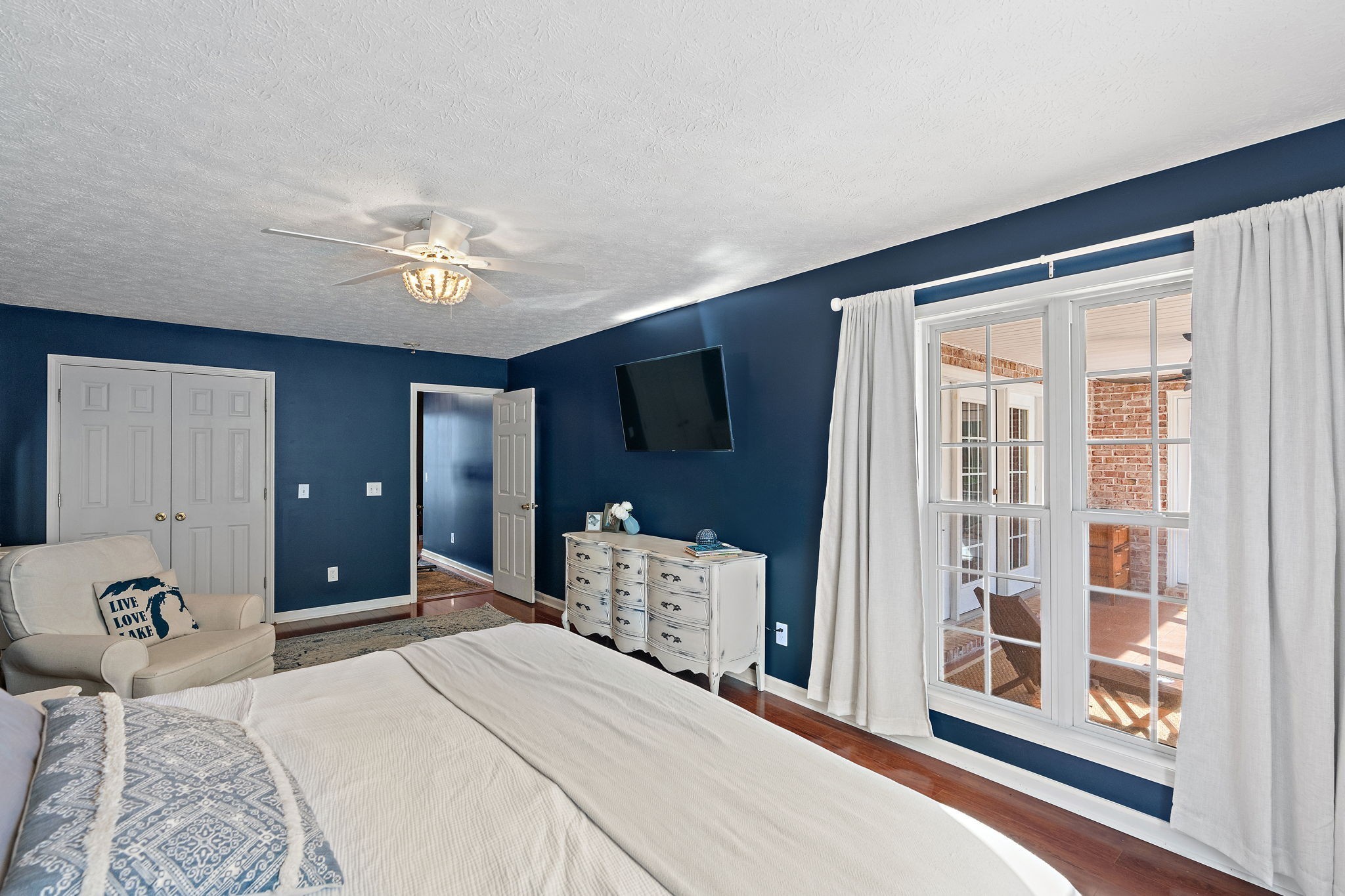262 Bayhill Dr