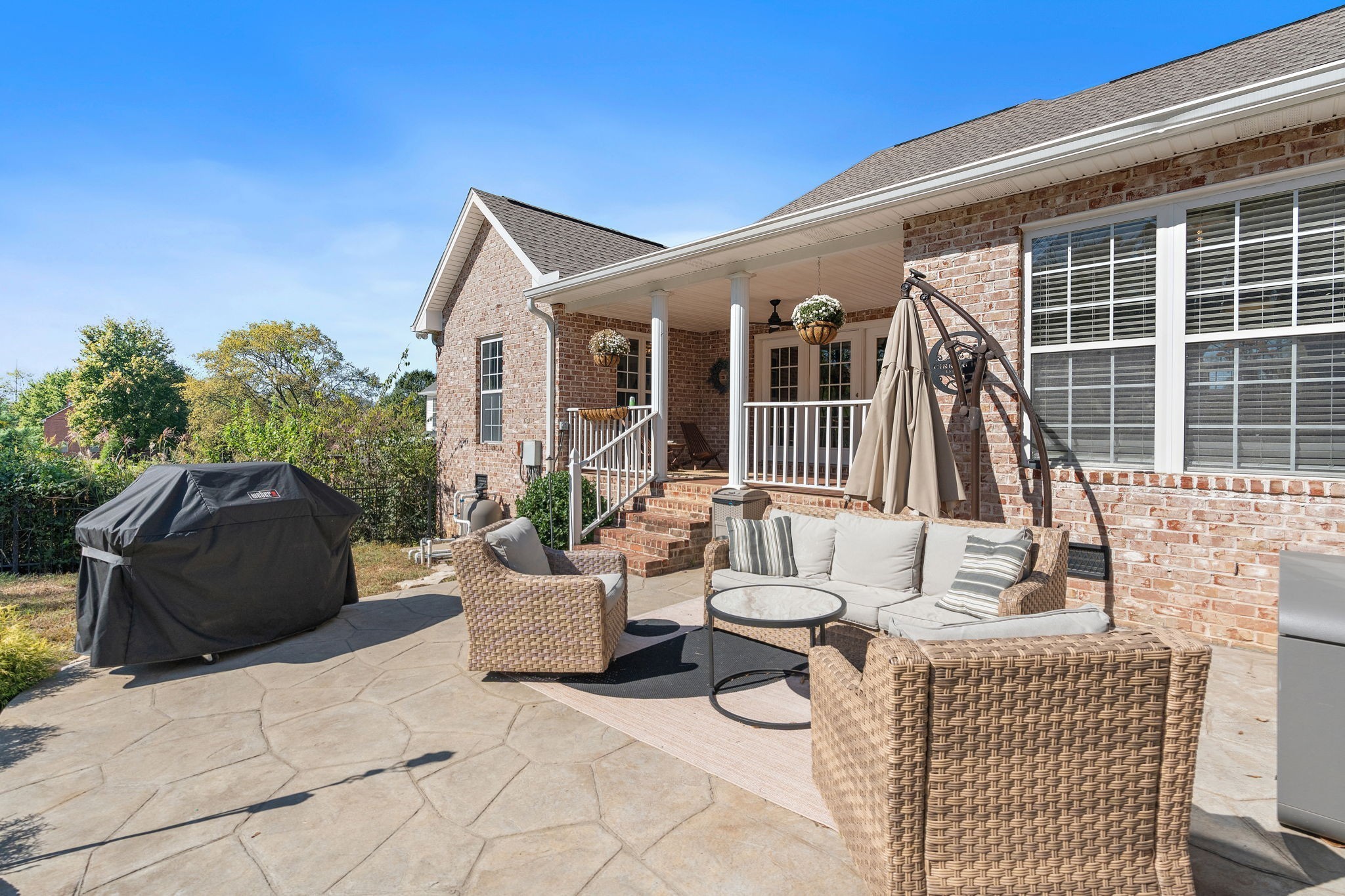262 Bayhill Dr