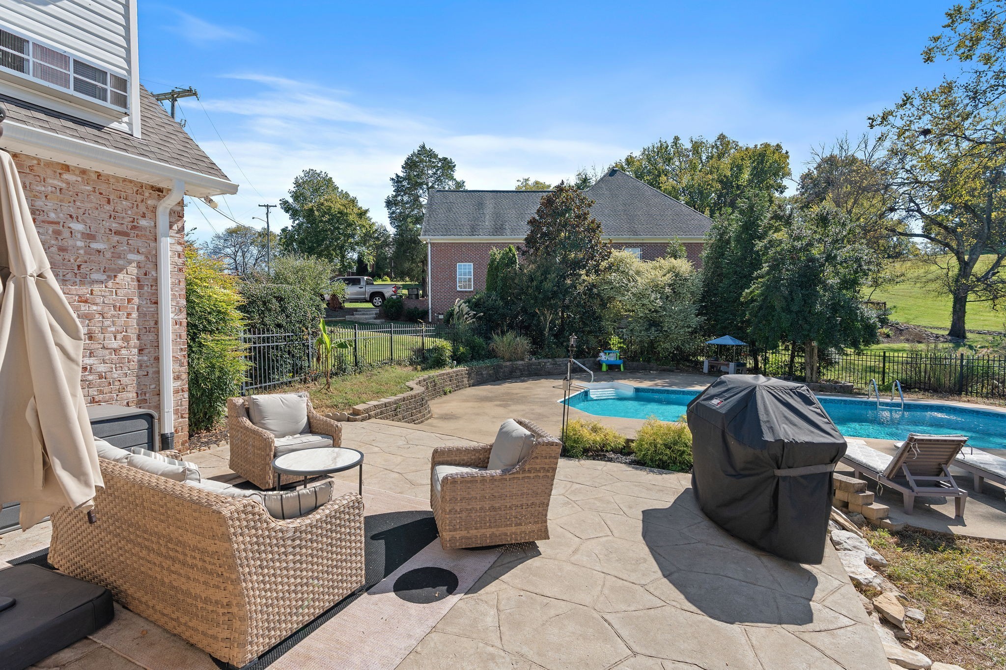 262 Bayhill Dr