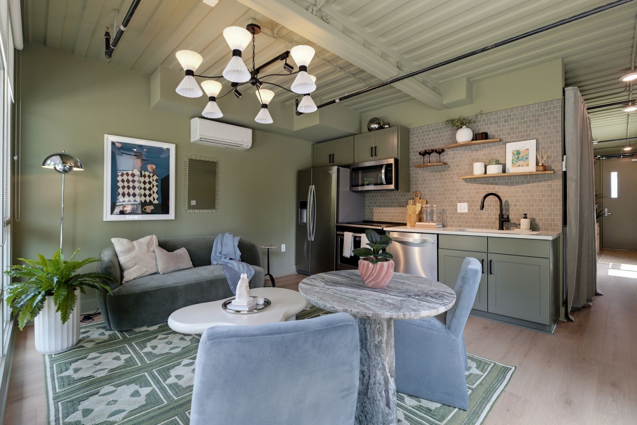 2126 Byrum Ave Unit: 2138