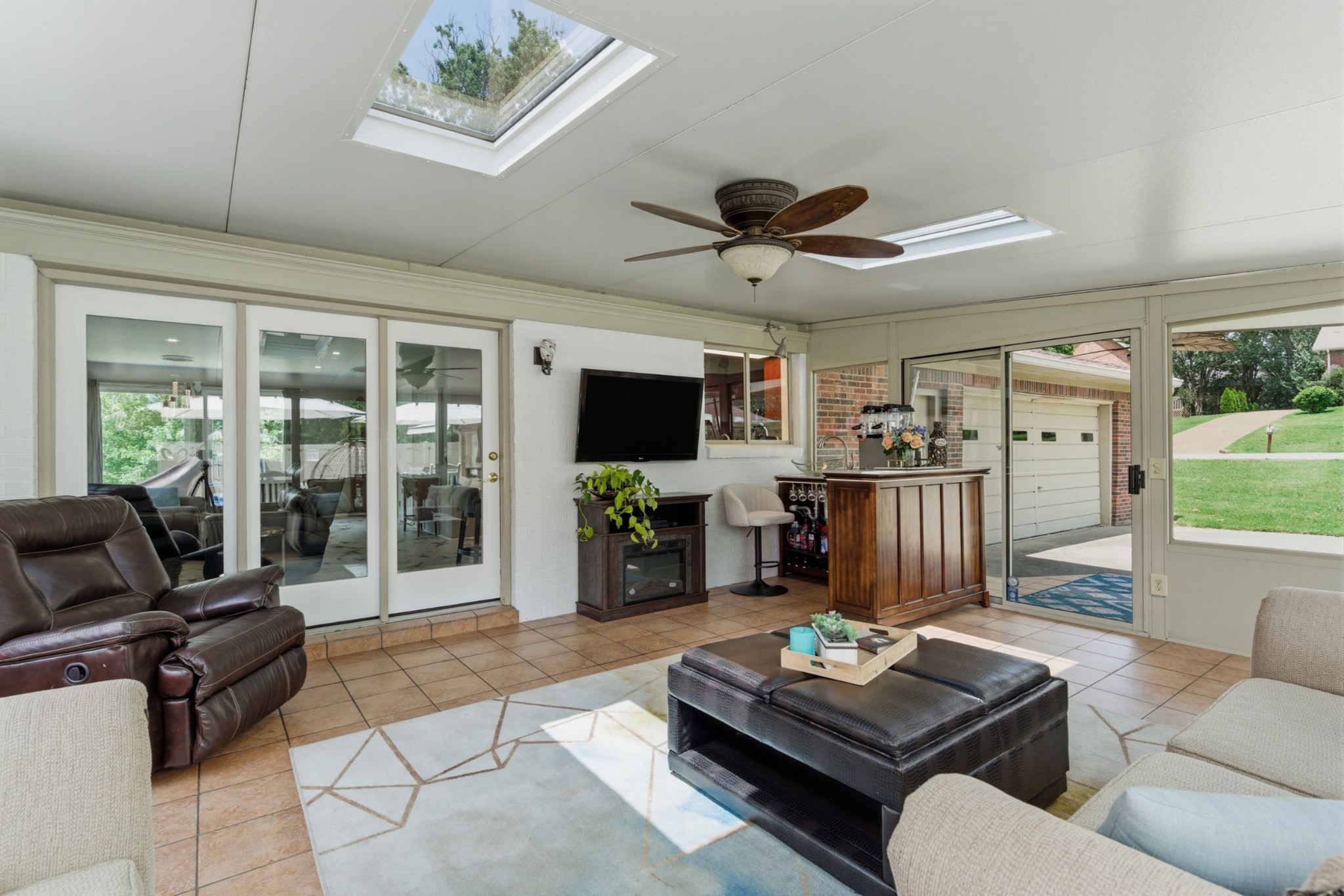 509 Mason Ln