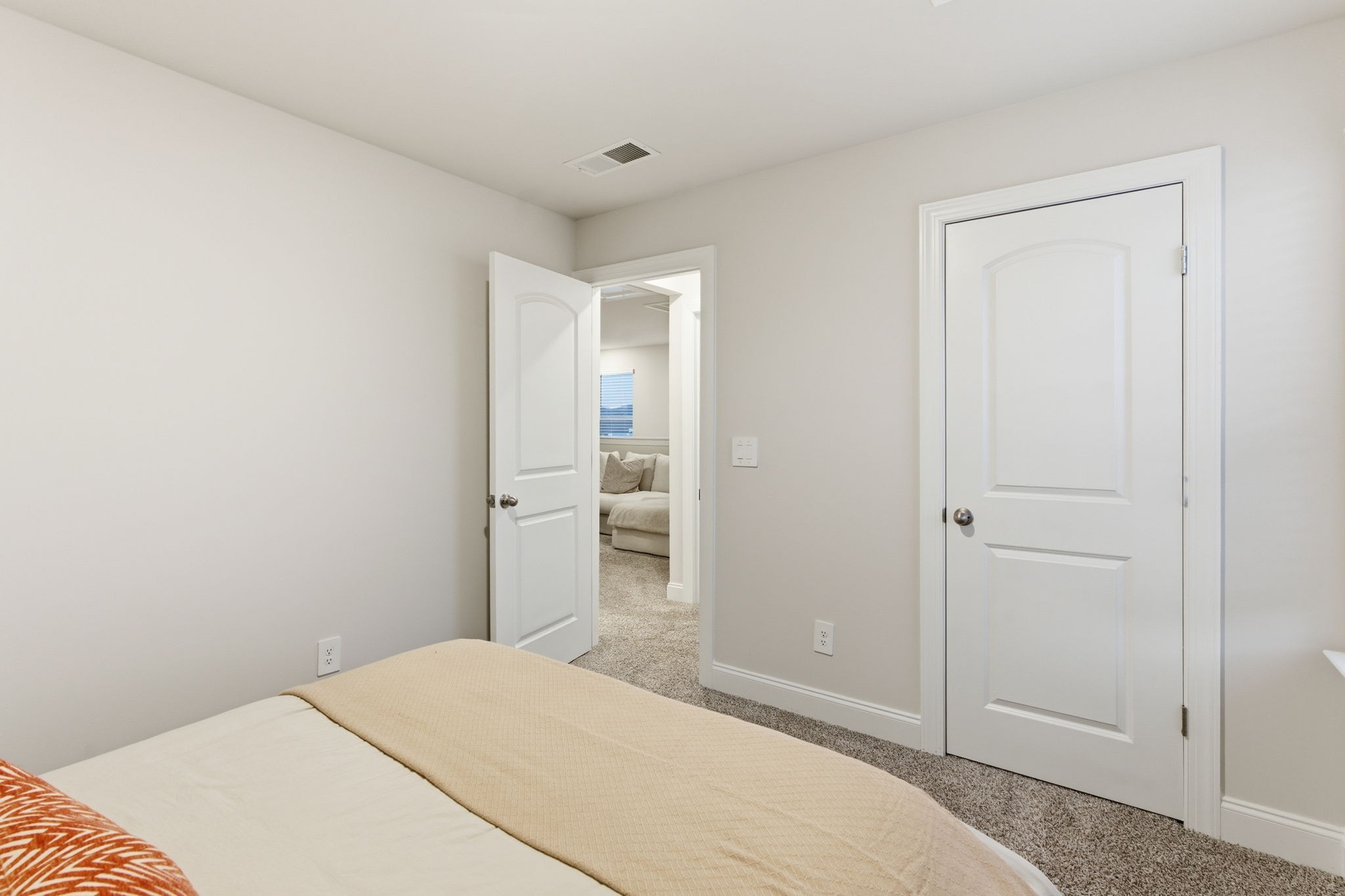 4432 Skyridge Dr