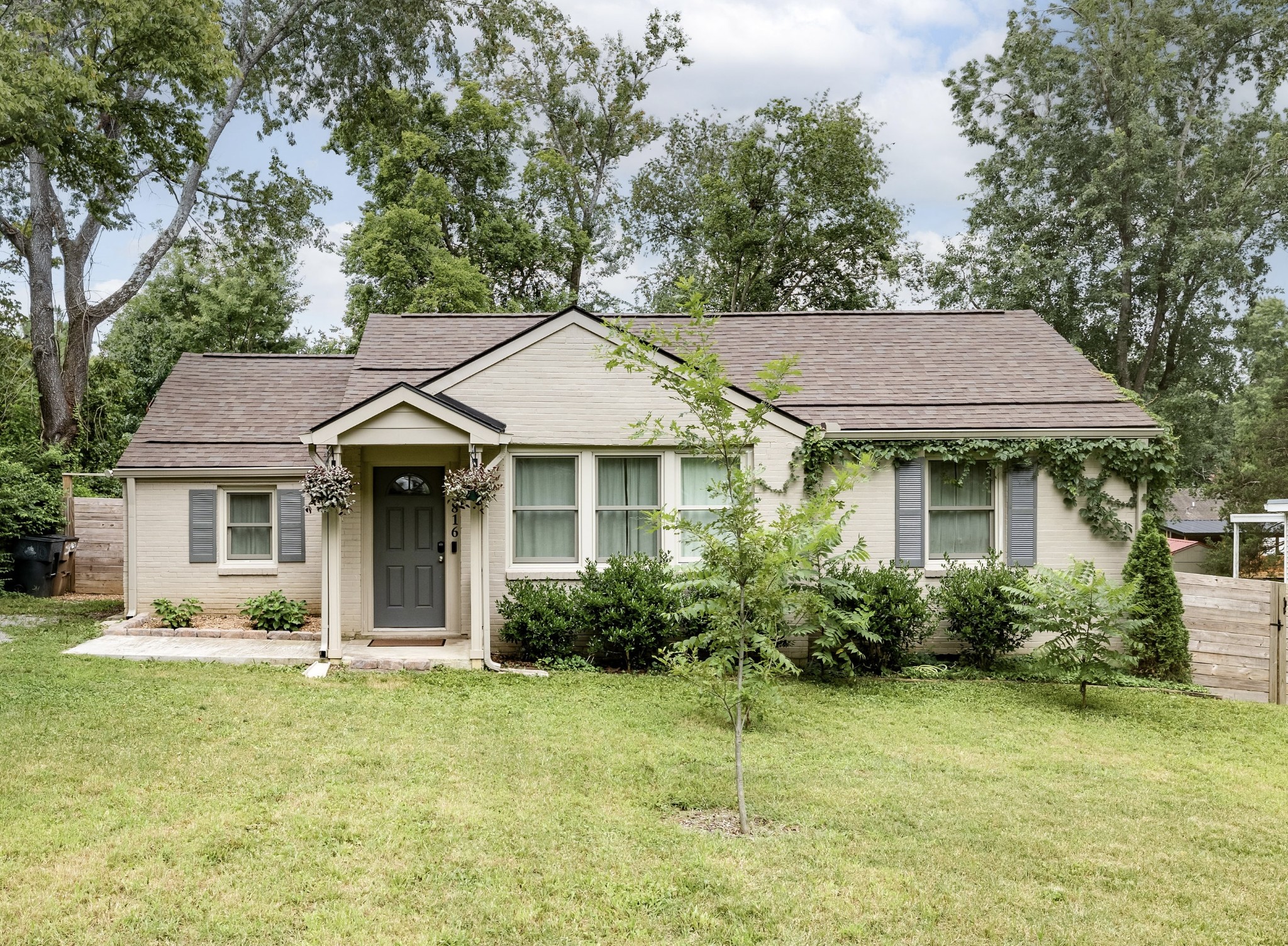 3816 Inglewood Cir, N