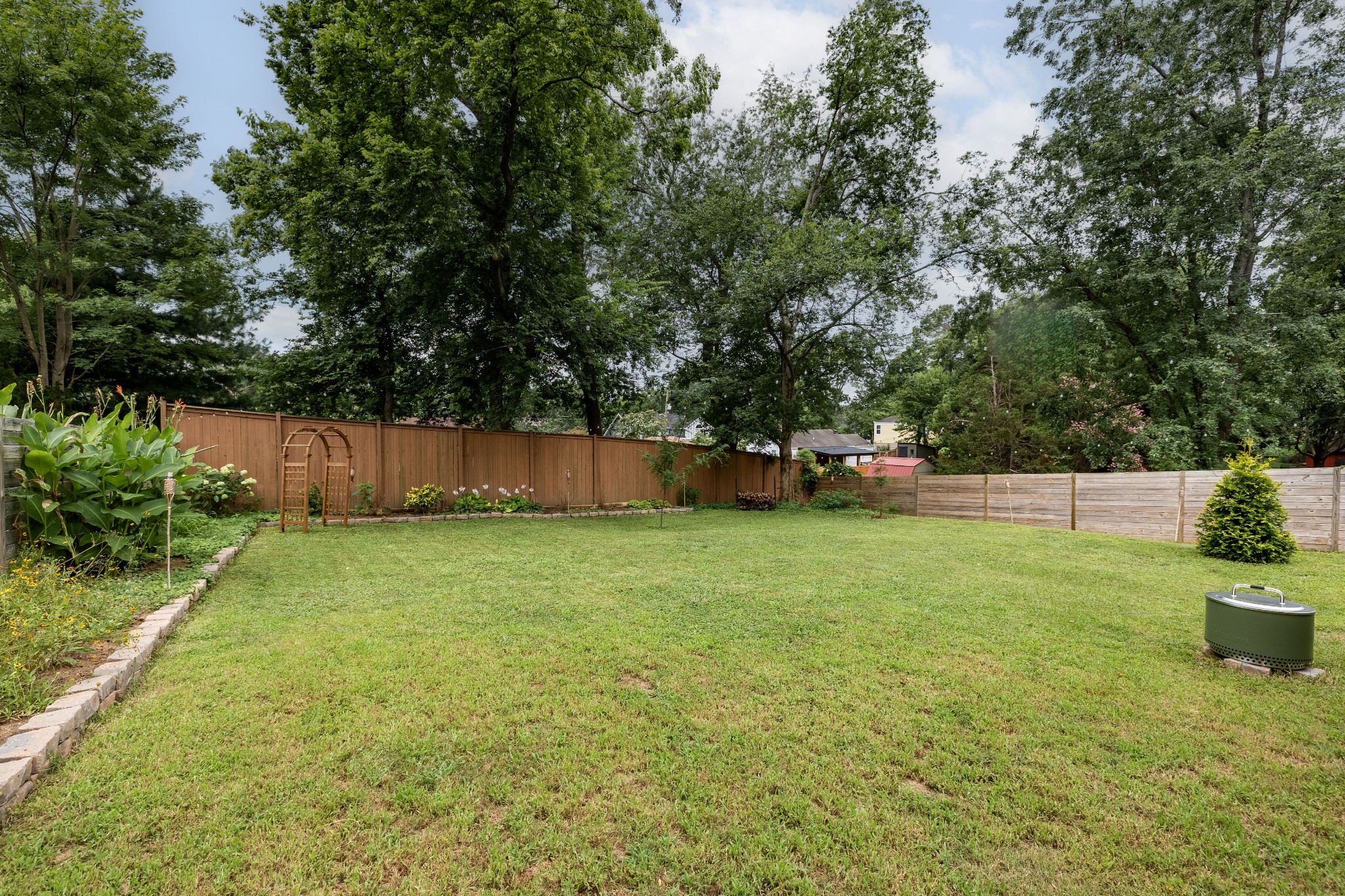 3816 Inglewood Cir, N