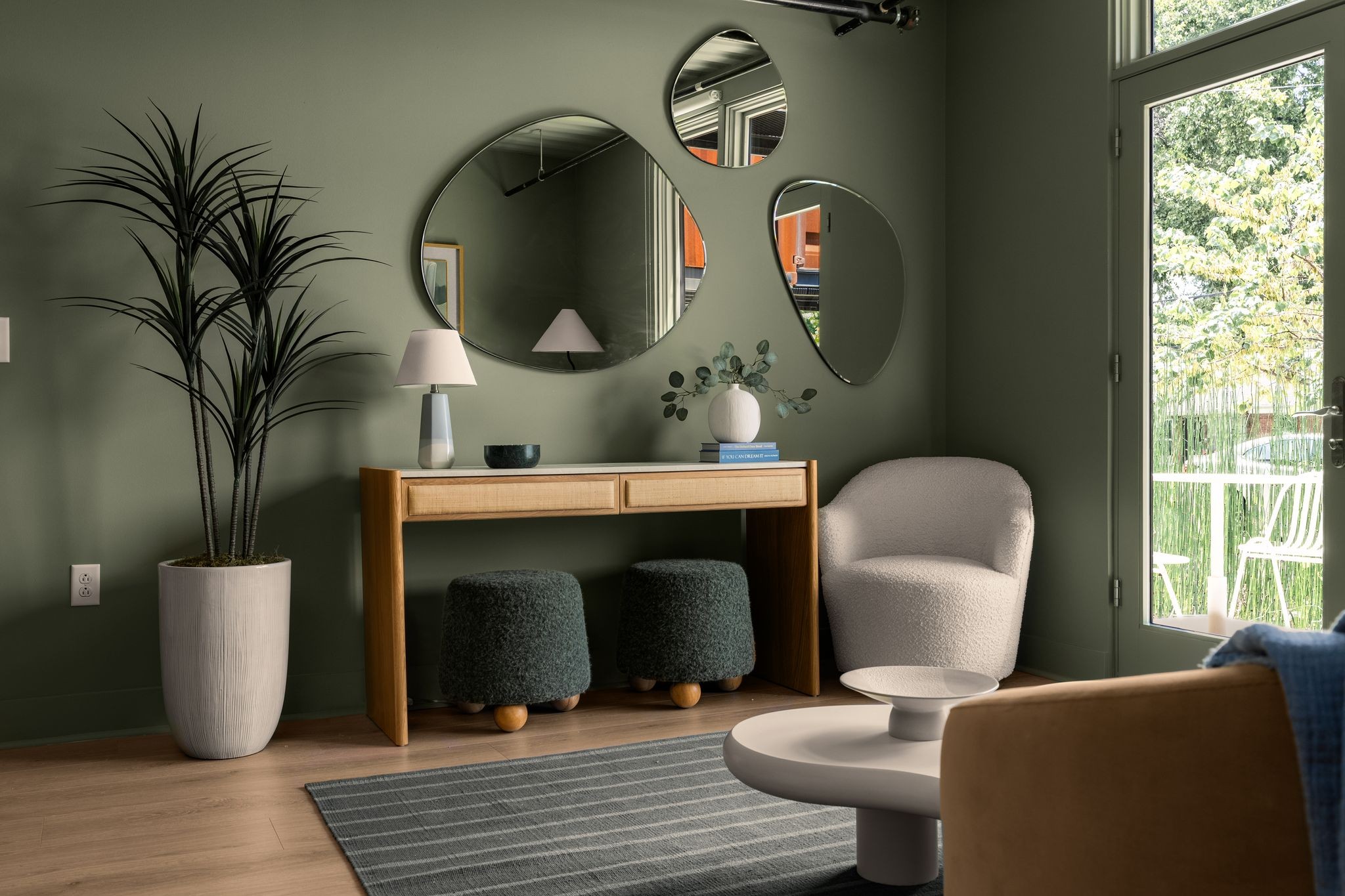 2126 Byrum Ave Unit: 2132