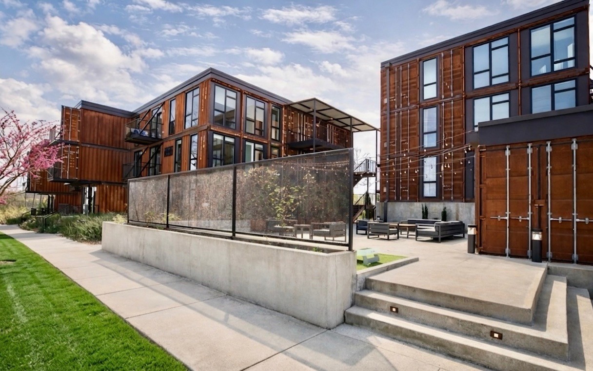 2140 Byrum Ave Unit: 216