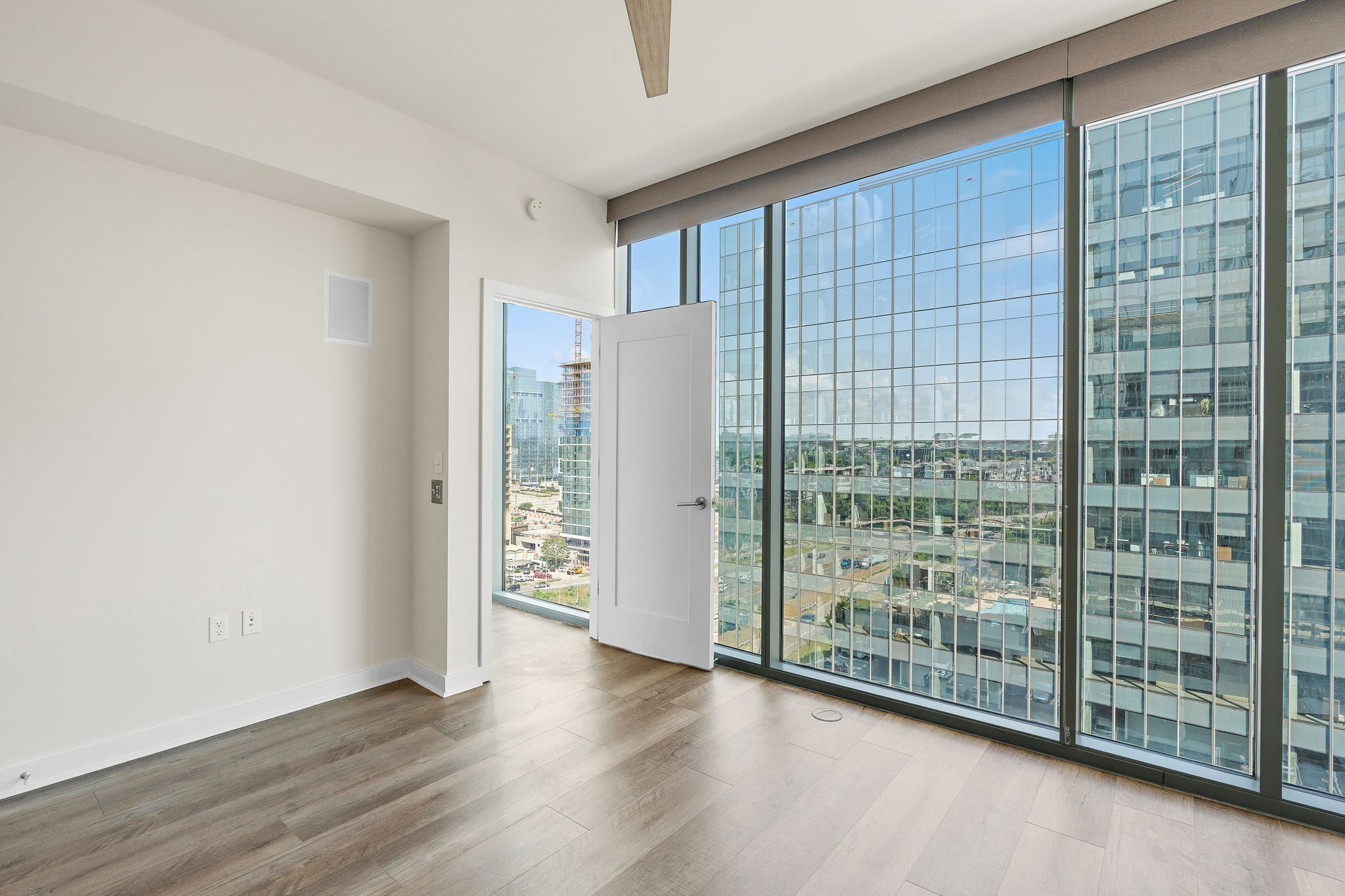 1212 Laurel St Unit: 1215