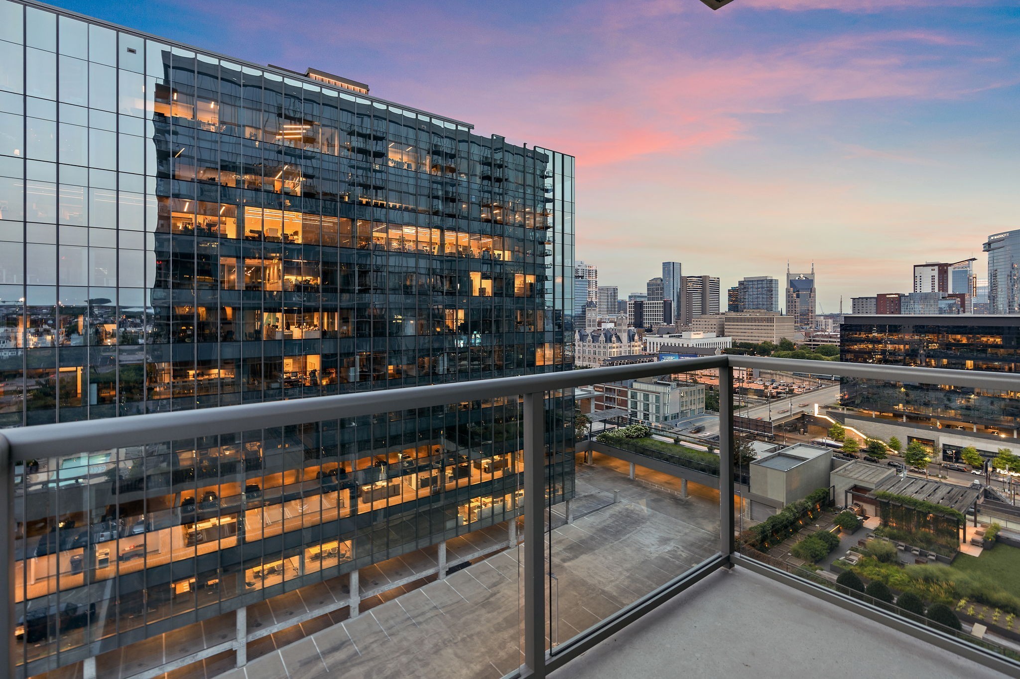 1212 Laurel St Unit: 1215