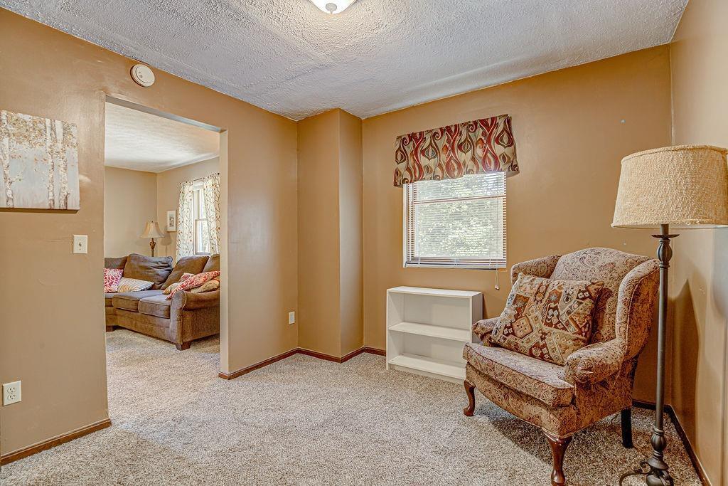 200 W Sycamore Street