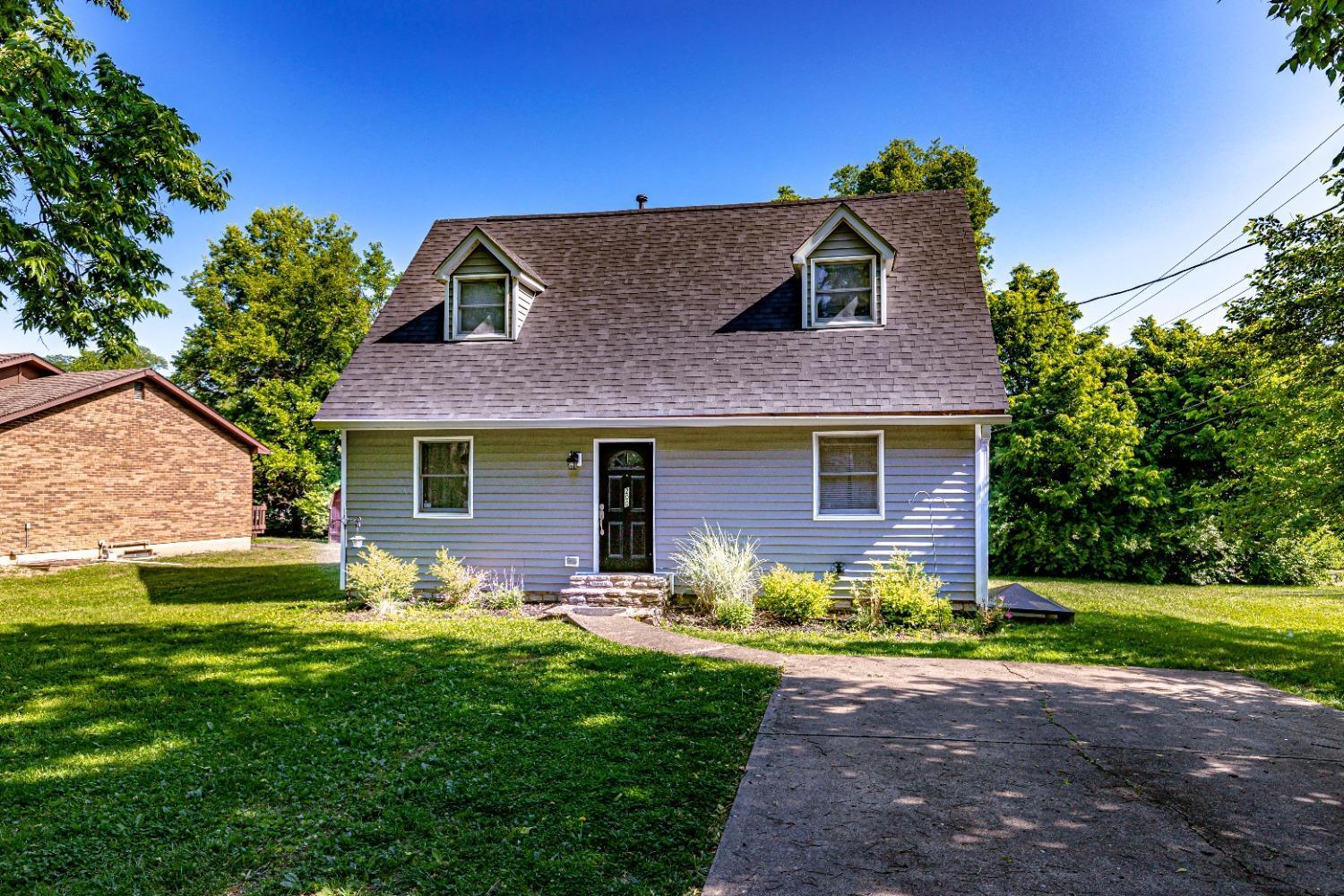 200 W Sycamore Street