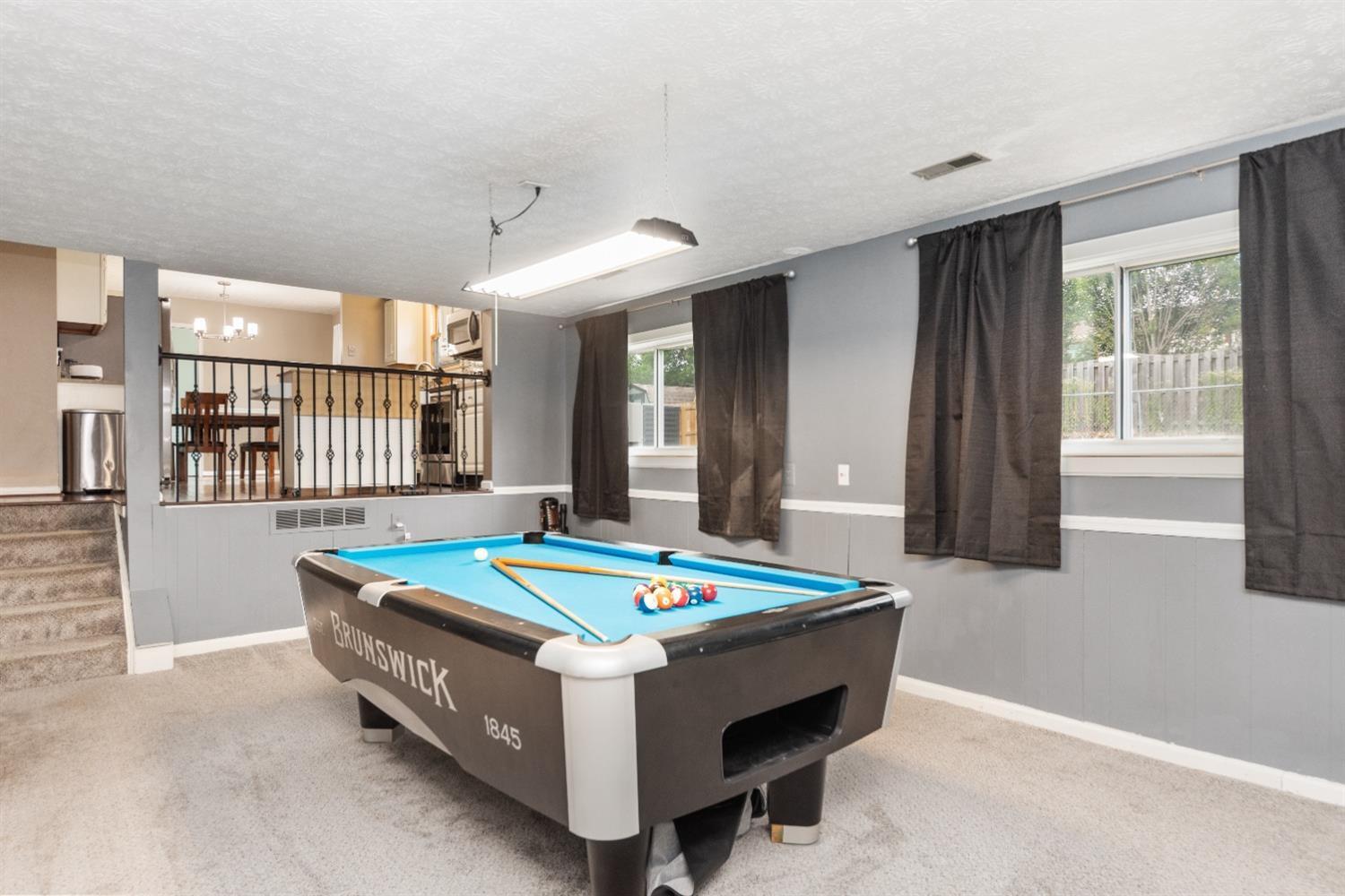 263 Clareknoll Court