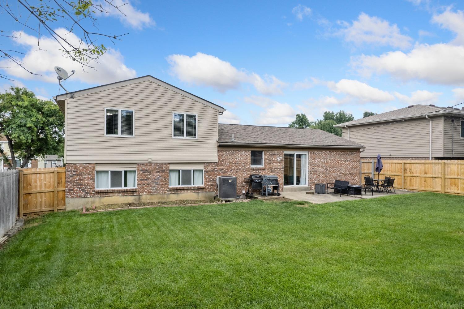 263 Clareknoll Court