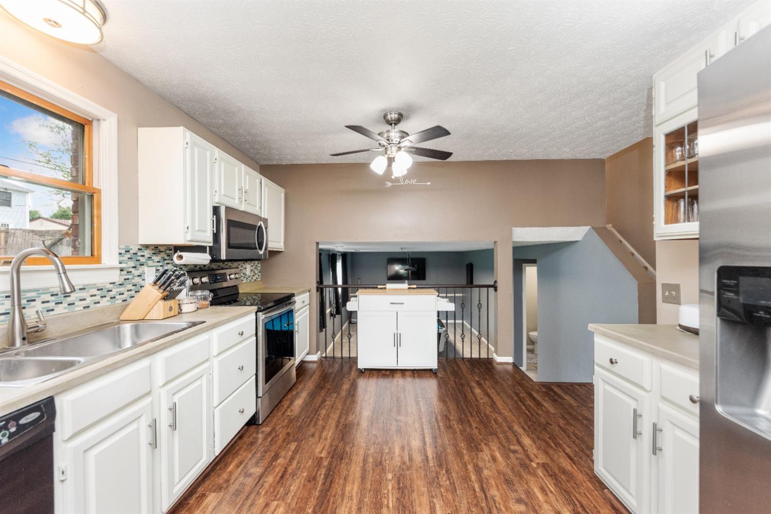 263 Clareknoll Court