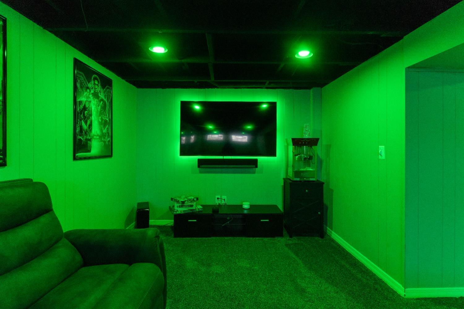 263 Clareknoll Court