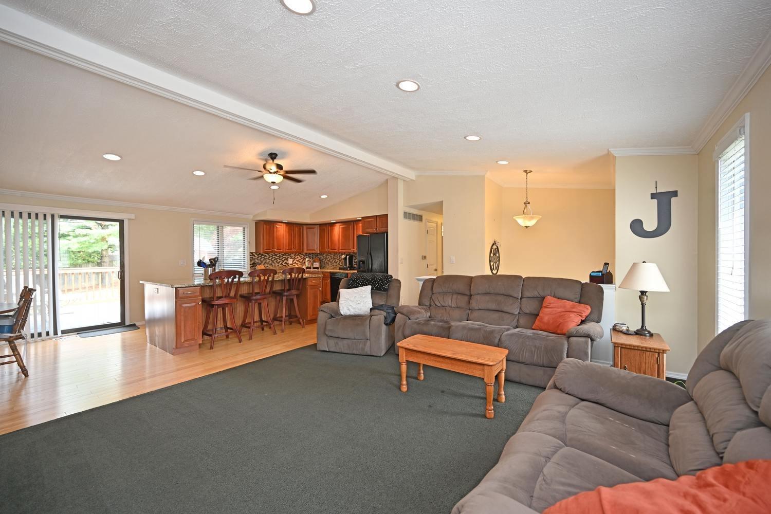 251 Greenwell Avenue