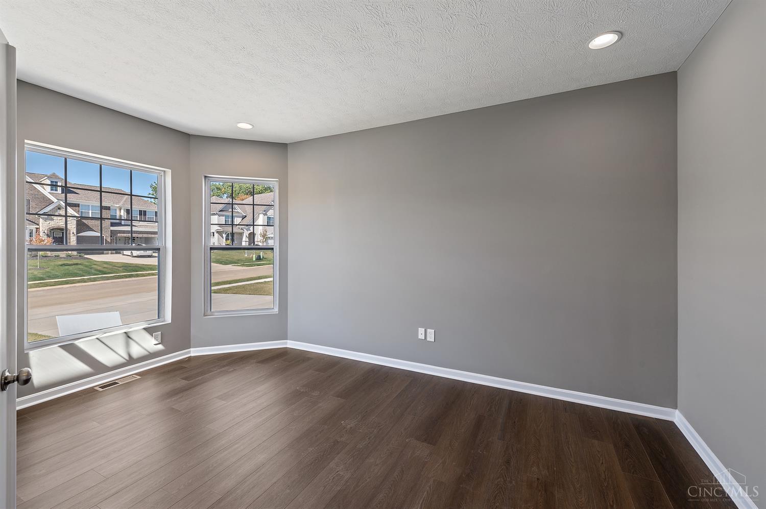 4975 Shadow Hawk Drive 41