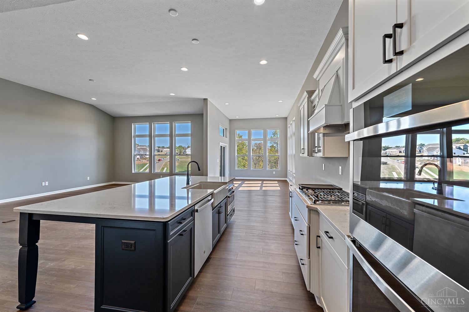 4975 Shadow Hawk Drive 41