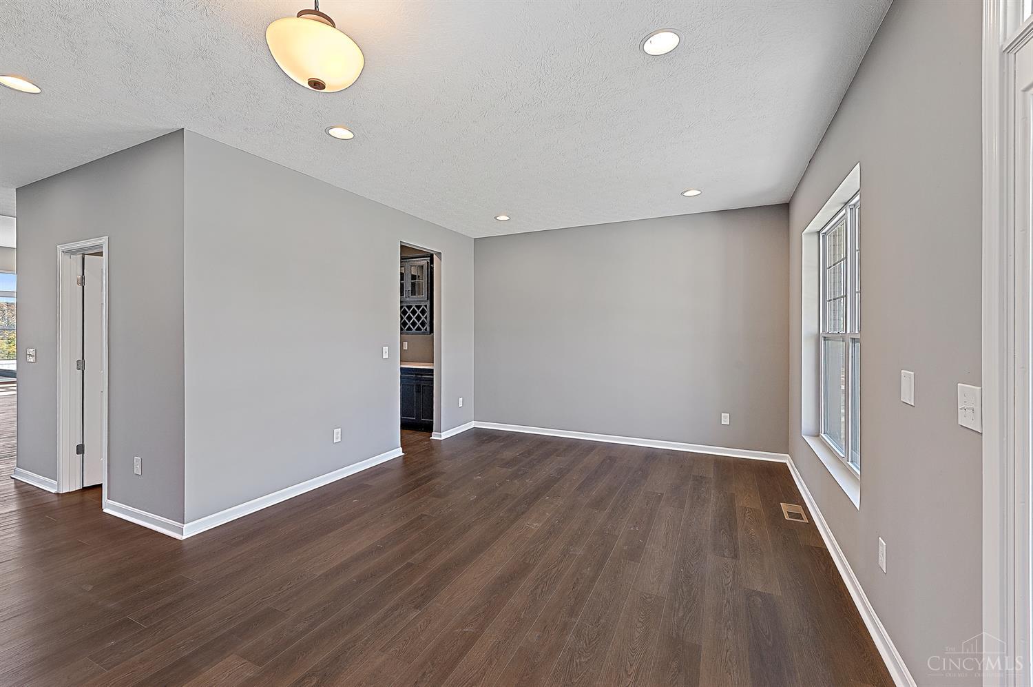 4975 Shadow Hawk Drive 41