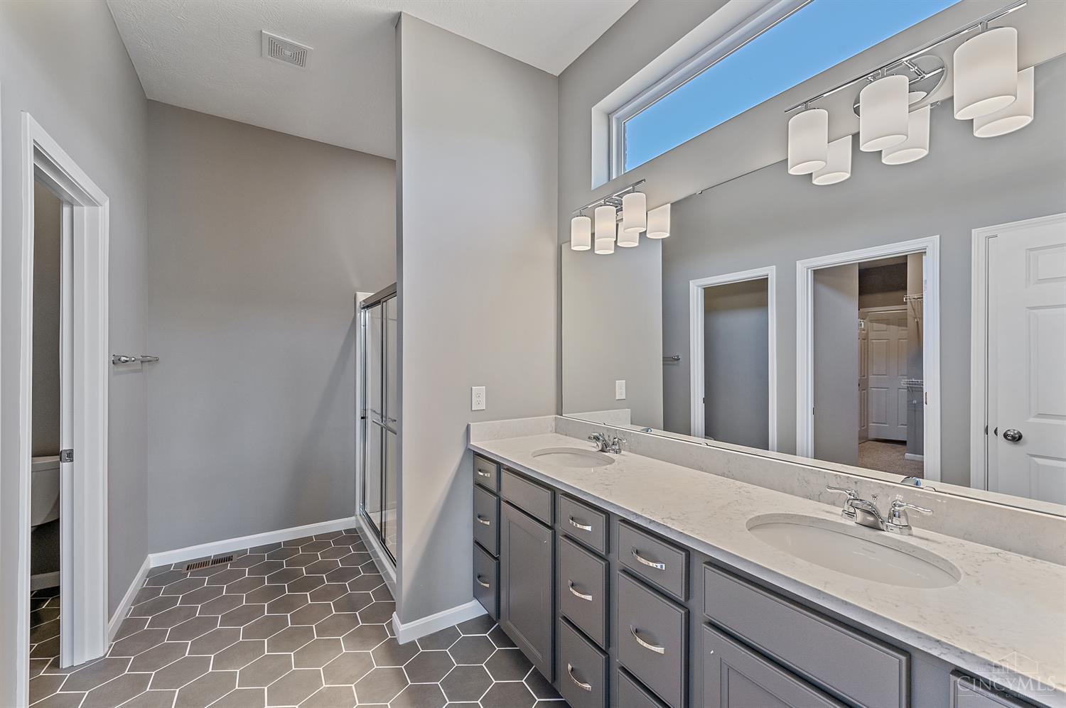 4975 Shadow Hawk Drive 41