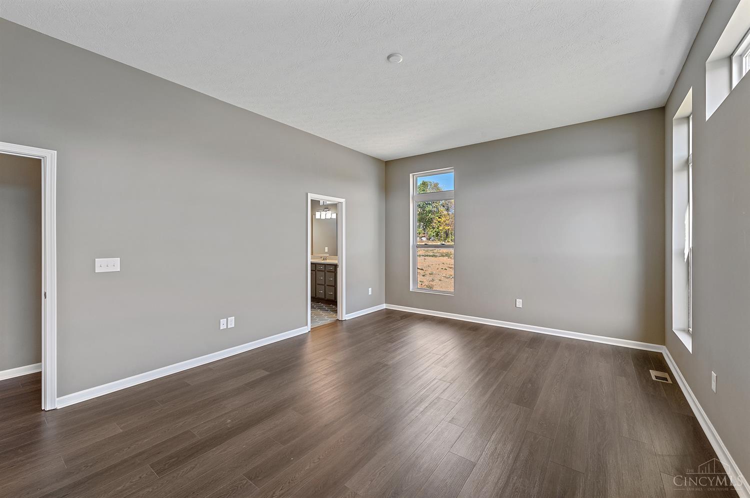 4975 Shadow Hawk Drive 41