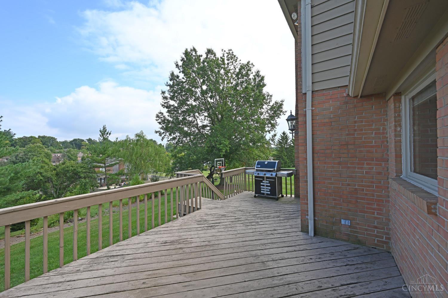 5941 Bridgeview Court