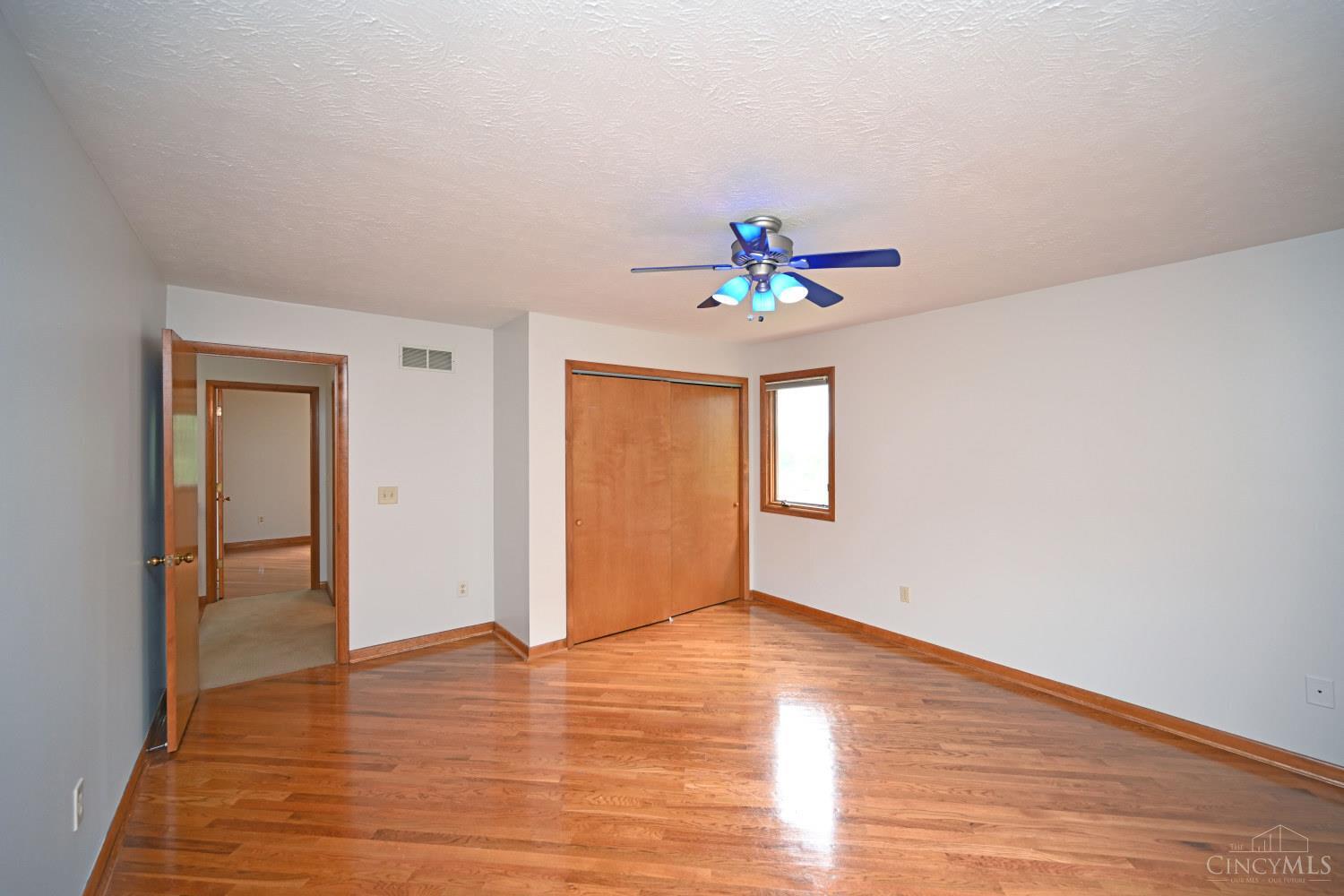5941 Bridgeview Court