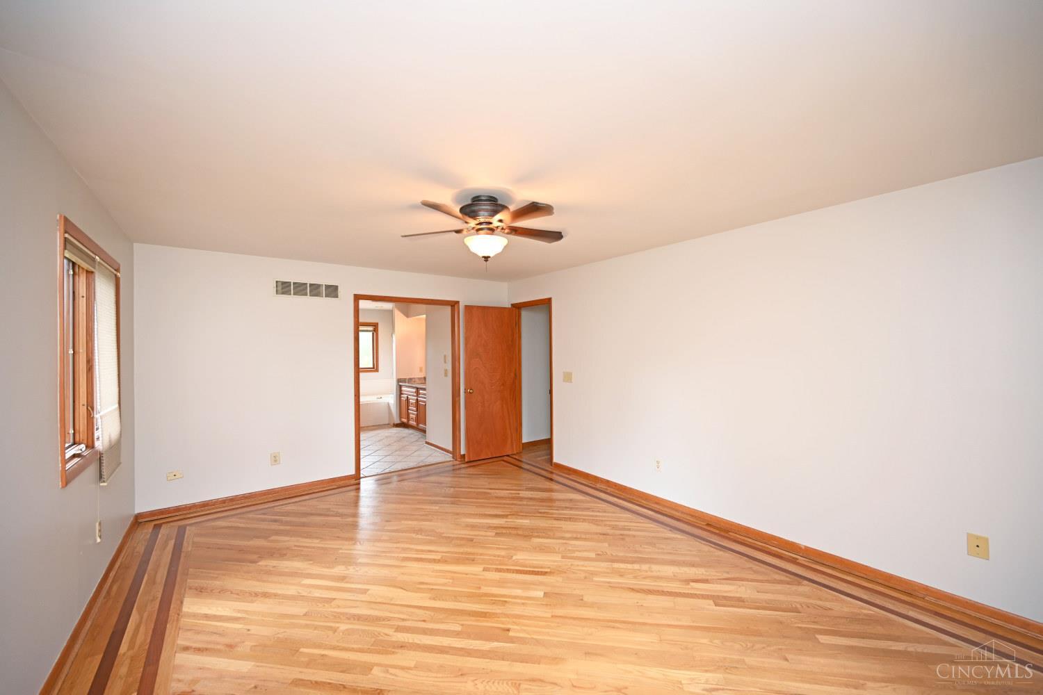 5941 Bridgeview Court