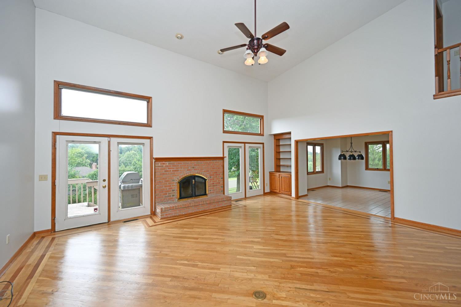 5941 Bridgeview Court