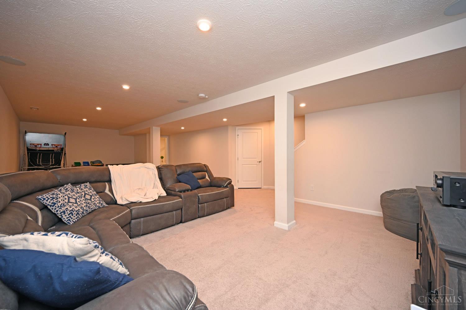 1231 Springfield Drive