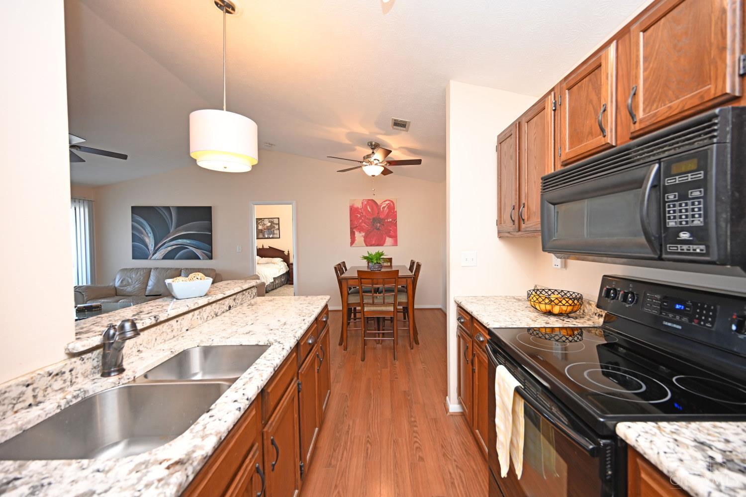 8839 Eagleview Drive 9