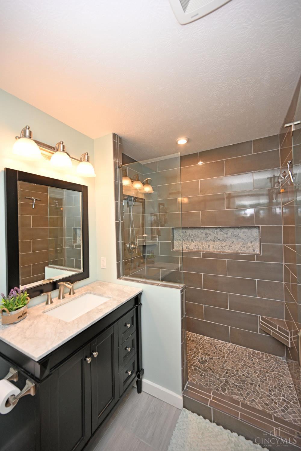 8845 Bluejay View Drive