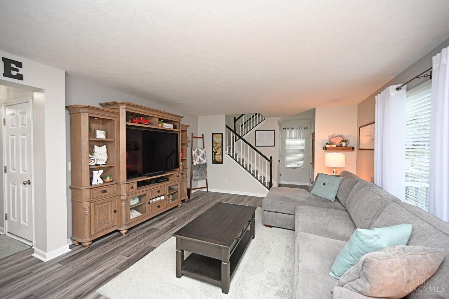 8845 Bluejay View Drive