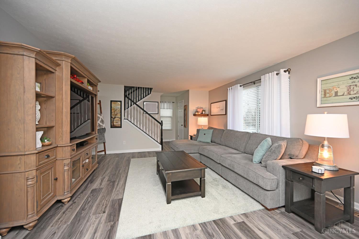 8845 Bluejay View Drive