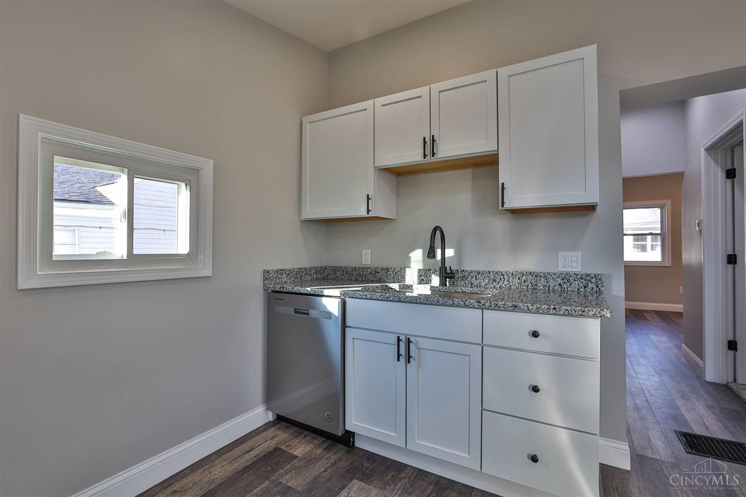 212 S Sycamore Street