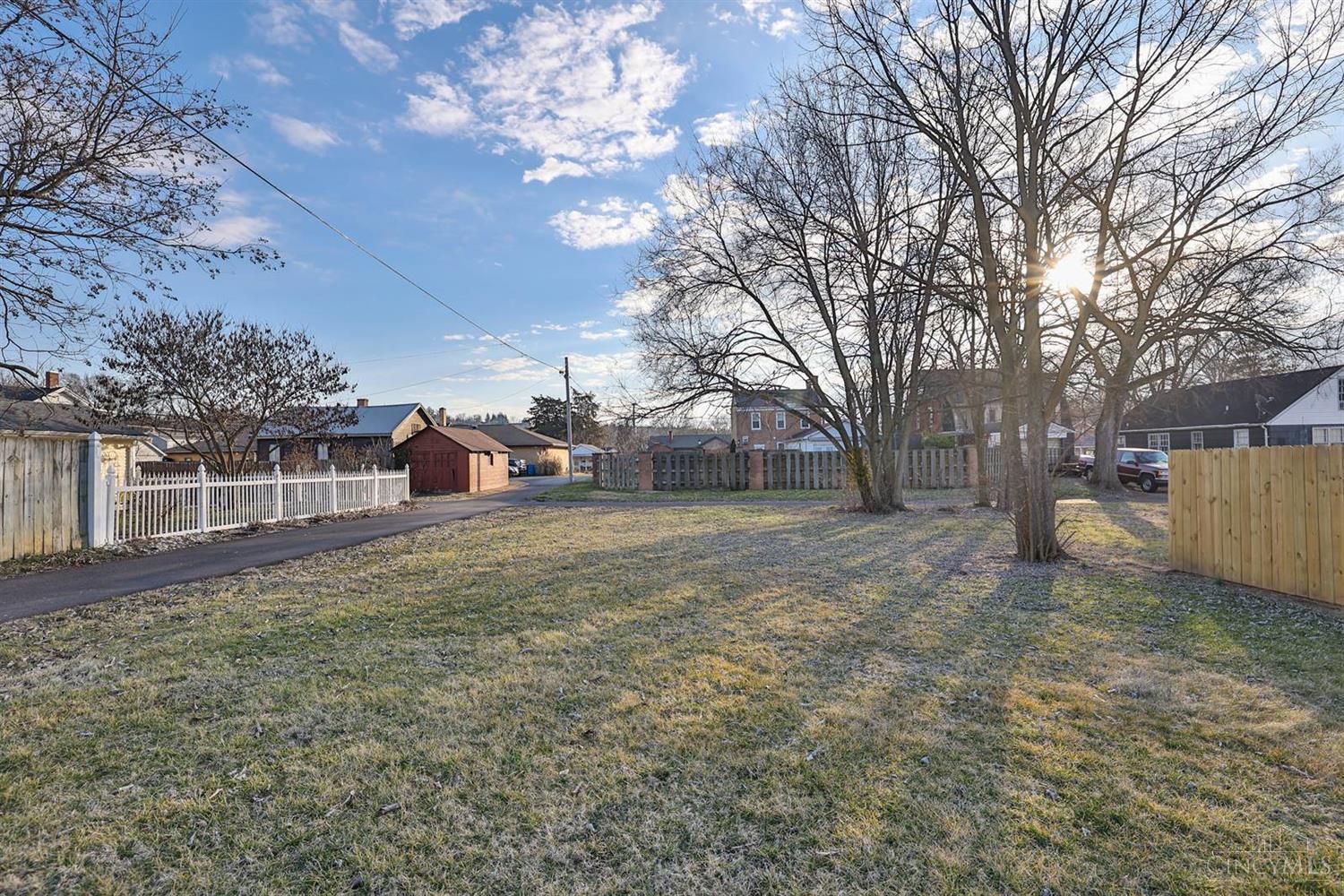 212 S Sycamore Street