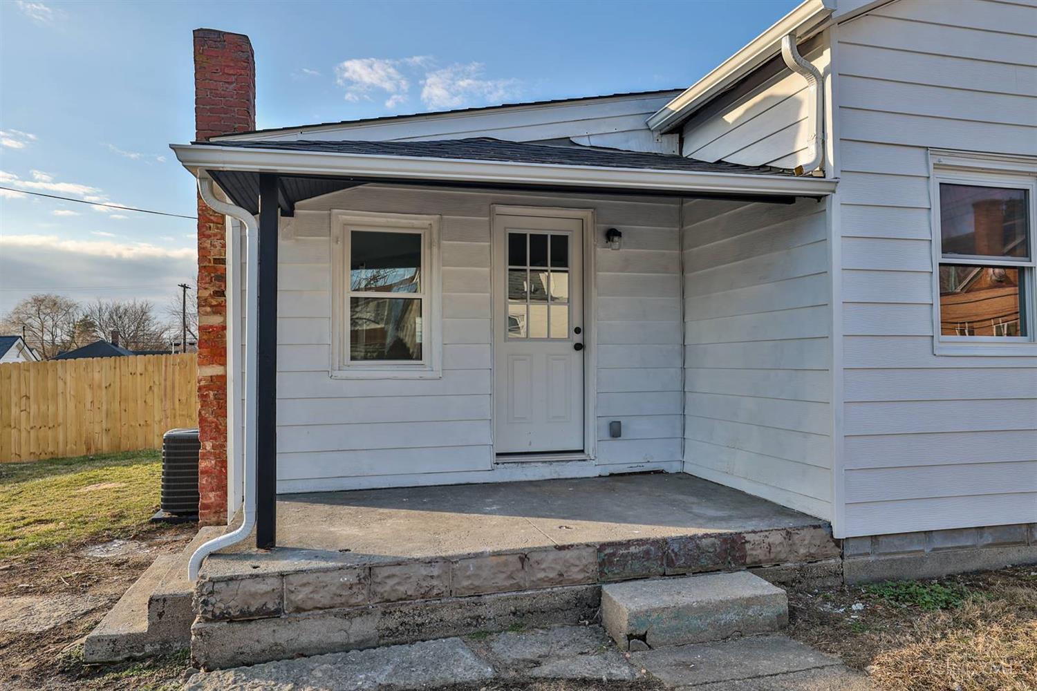 212 S Sycamore Street