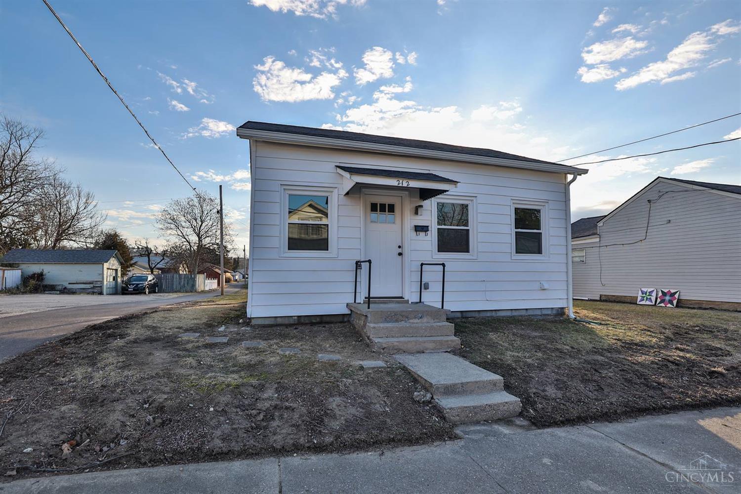 212 S Sycamore Street