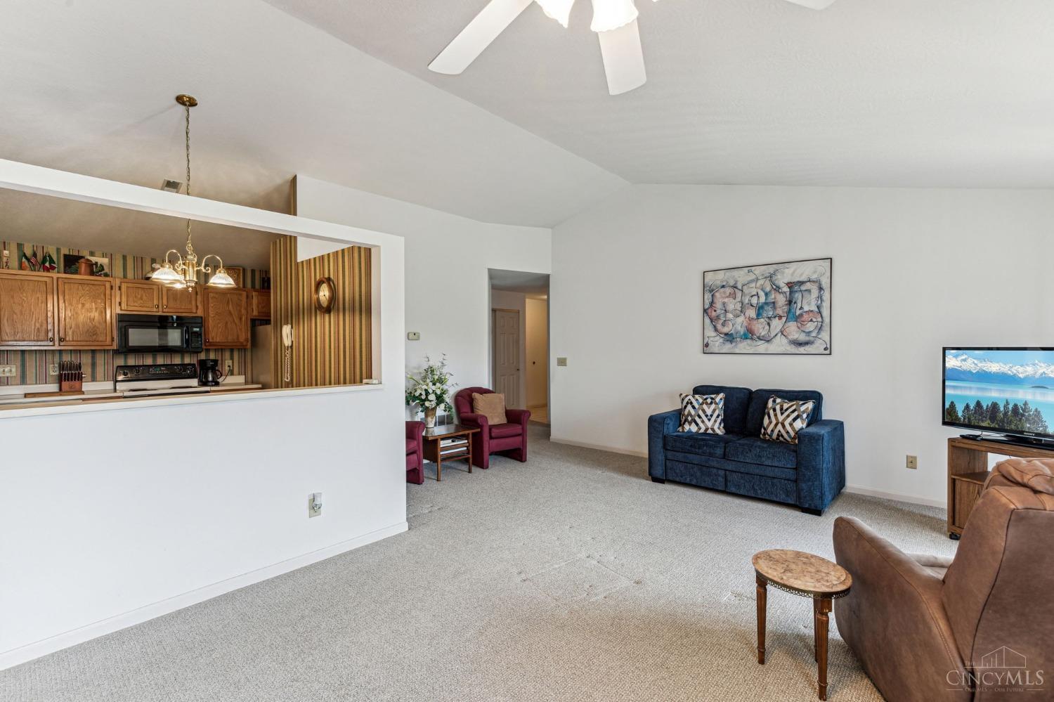 3300 Emerald Lakes Drive 3