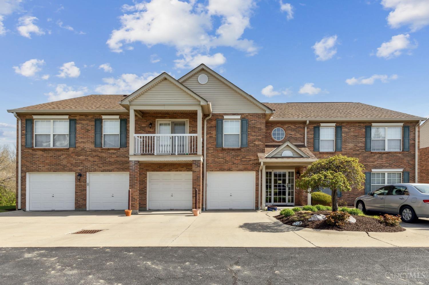 3300 Emerald Lakes Drive 3