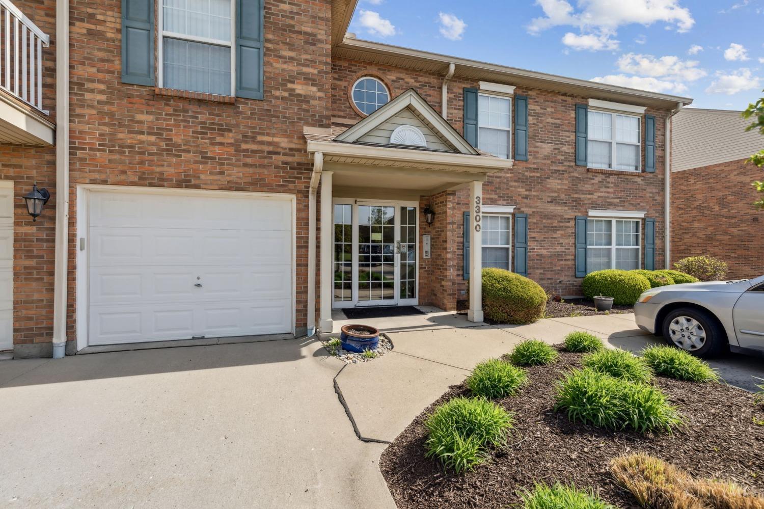 3300 Emerald Lakes Drive 3