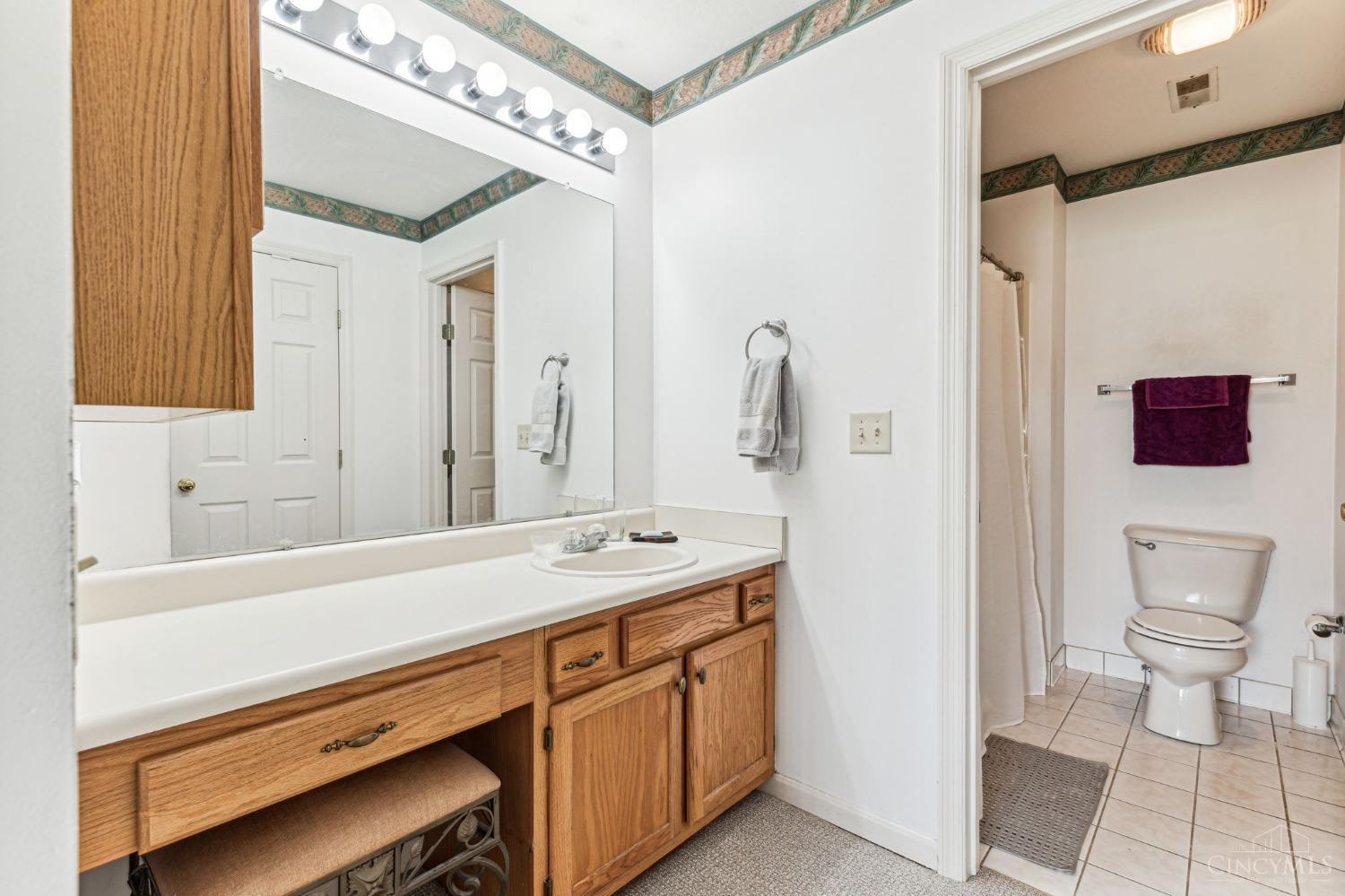 3300 Emerald Lakes Drive 3