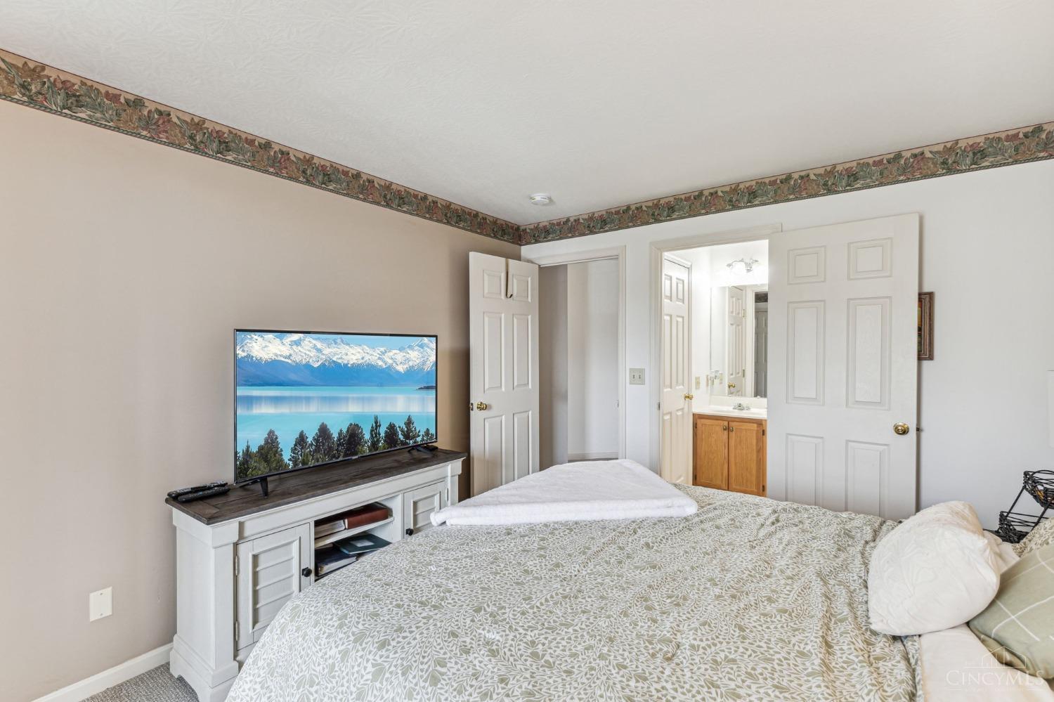 3300 Emerald Lakes Drive 3