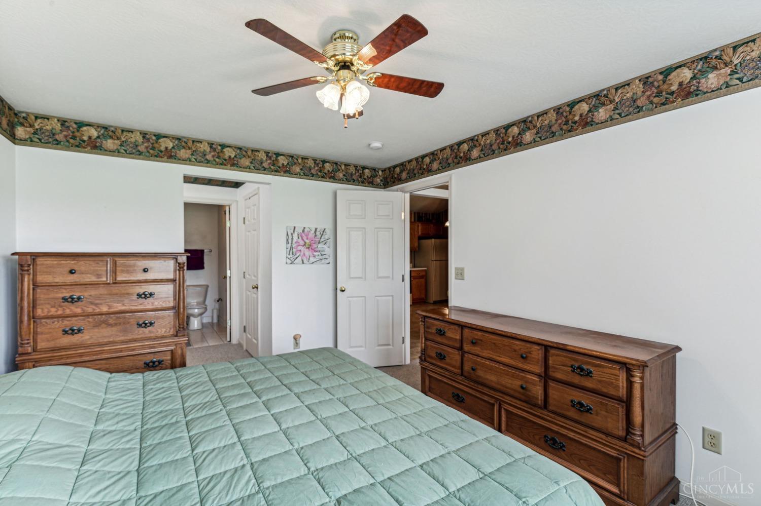 3300 Emerald Lakes Drive 3