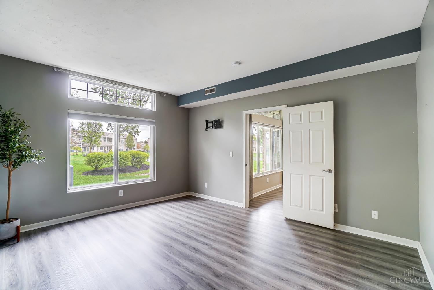 4542 English Oak Court