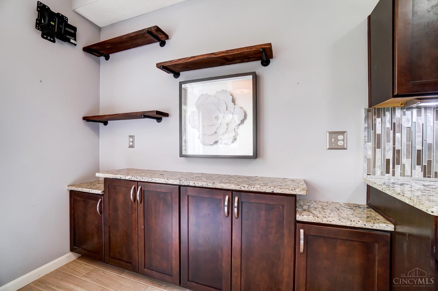 4542 English Oak Court