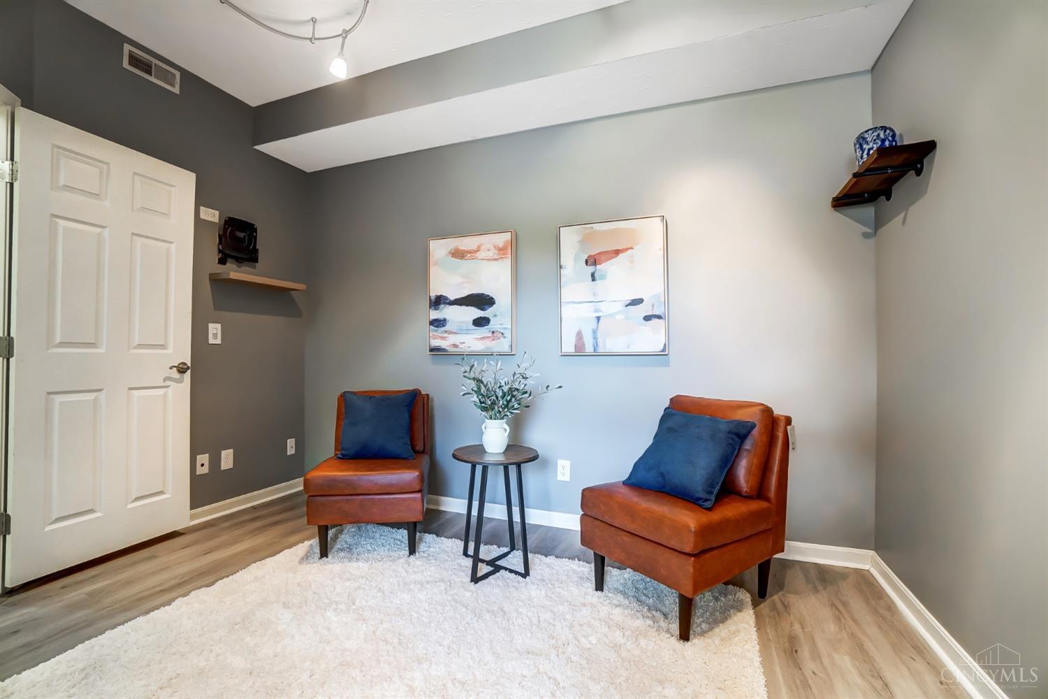 4542 English Oak Court