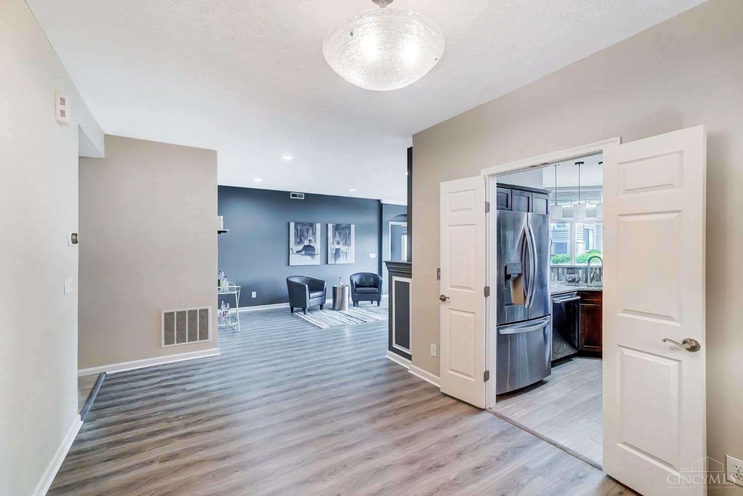 4542 English Oak Court